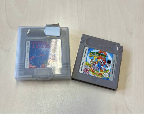 Zwei Spiele für den Gameboy
